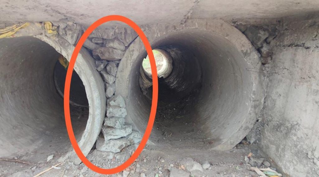 खंडवा: ग्रामीणों ने सचिव और उपयंत्री पर भ्रष्टाचार का आरोप लगाया, पुलिया निर्माण में घटिया सामग्री का इस्तेमाल! 1 img 20240427 wa0006750734661711122282
