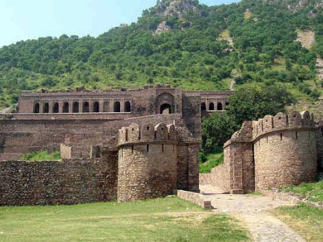 इतिहास को खुद में समेटे हुए मध्य प्रदेश के 17 किले 2 asirgarh fort