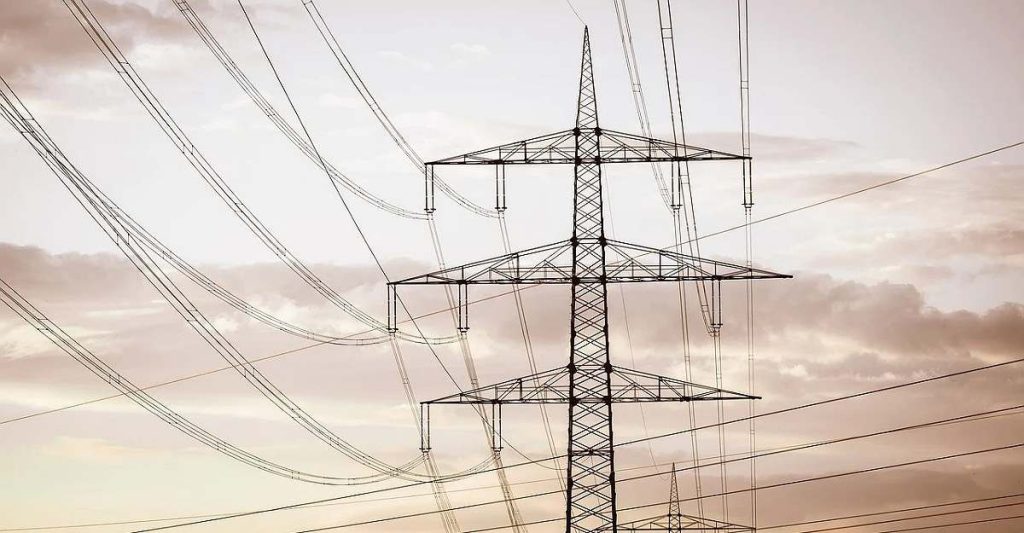 Electric high tenssion transmission line