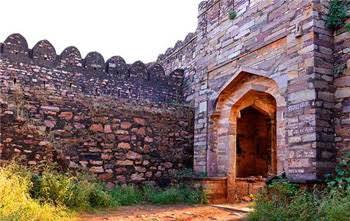 इतिहास को खुद में समेटे हुए मध्य प्रदेश के 17 किले 10 mandsaur fort