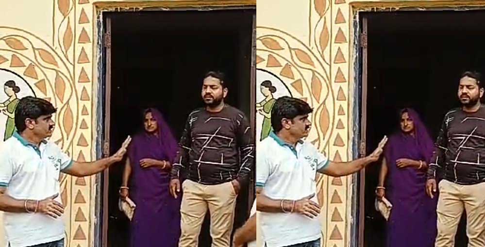 Dewas: झंडा ना फिराने से जनप्रतिनिधि हुए नाराज 1 17A 48