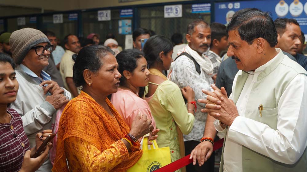 मुख्यमंत्री यादव ने एम्स भोपाल के कुशल संचालन के लिए वहां के समस्त डॉक्टर और स्टॉफ को बधाई एवं शुभकामनाएं दीं 1 28A 112