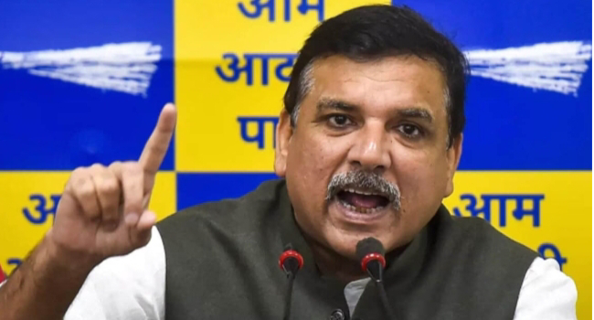 AAP सांसद संजय सिंह के यहां ED की छापेमारी AAP सांसद संजय सिंह के यहां ED की छापेमारी