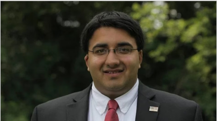 America: अमेरिका की सियासत में भारतीय मूल के नागरिकों का दबदबा कायम, एक और भारतवंशी पहुंचेगा संसद America अमेरिका की सियासत में भारतीय मूल के नागरिकों का