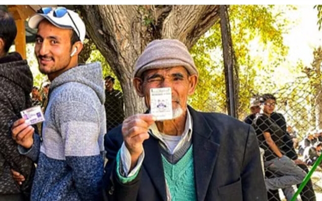 Ladakh Election: कांग्रेस का 4, नेकां का 2 सीटों पर कब्जा, भाजपा के खाते में एक सीट, गणना जारी Ladakh Election कांग्रेस का 4 नेकां का 2 सीटों पर