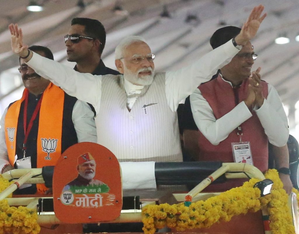 MP आखिर बीजेपी को दिग्गज नेताओं को मैदान में उतारना