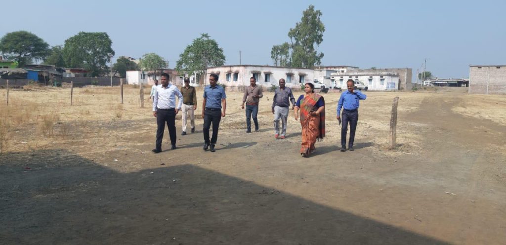 MP कलेक्टर की छापामारी आंगनवाड़ी कार्यकर्ता की सेवा समाप्त अधिकारी