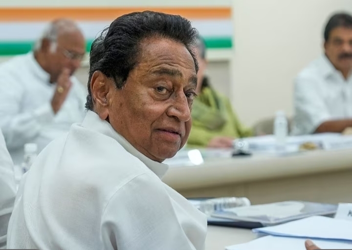 MP: फिलहाल कमलनाथ ही रहेंगे मध्यप्रदेश PCC चीफ:लोकसभा चुनाव लड़कर दिल्ली कूच करने की तैयारी MP फिलहाल कमलनाथ ही रहेंगे मध्यप्रदेश PCC चीफलोकसभा चुनाव लड़कर