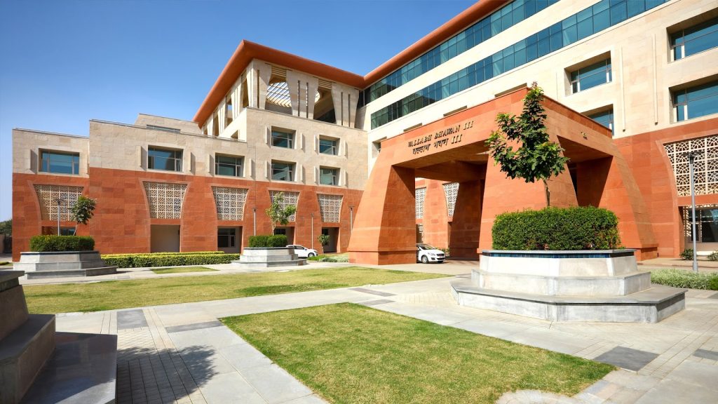 MP राजीव शर्मा बनाम निशा बांगरे प्रशासन में राजनीतिक हस्तक्षेप