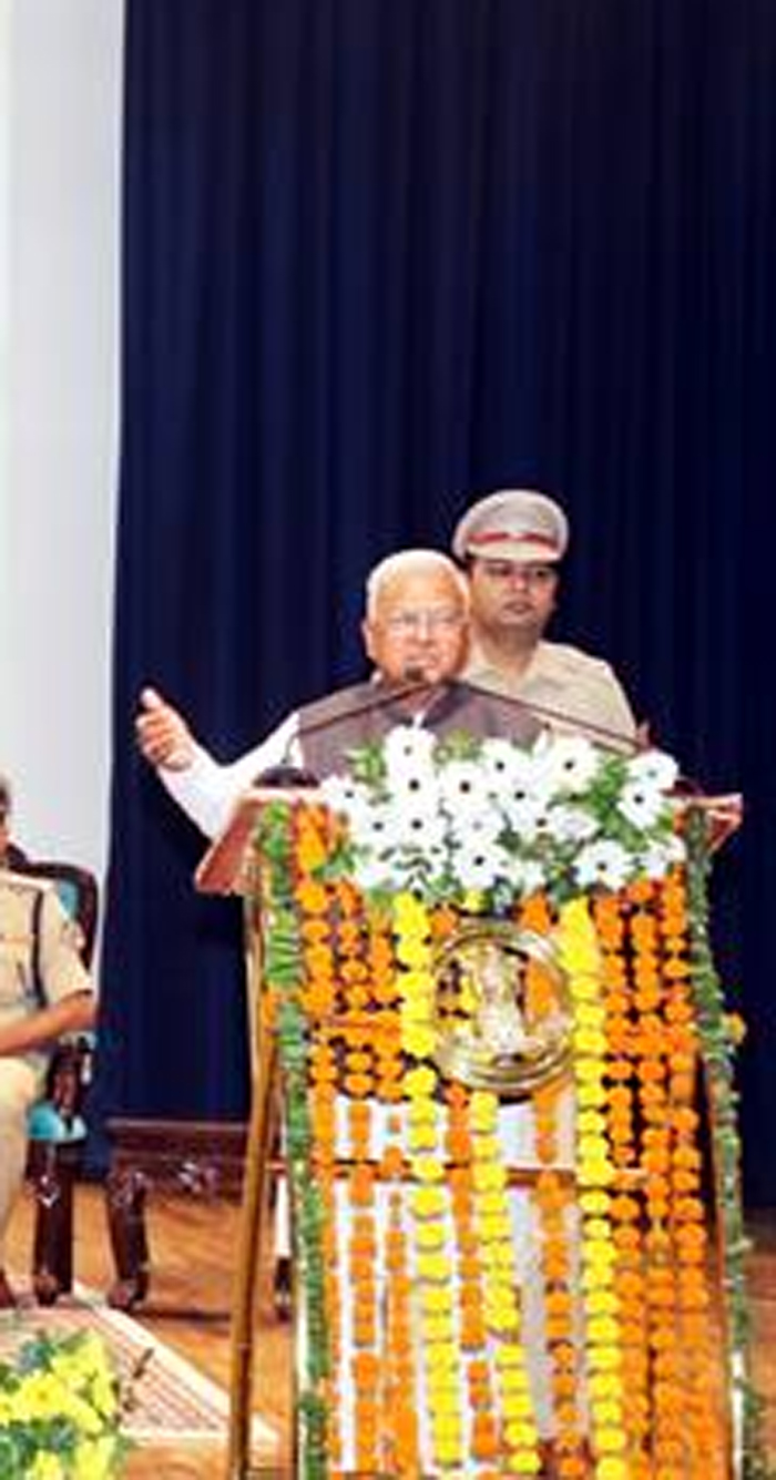 राज्यपाल ने राष्ट्रपति पुलिस पदक से सम्मानित अधिकारियों-कर्मचारियों को दी शुभकामनाएं 1 rajypal1