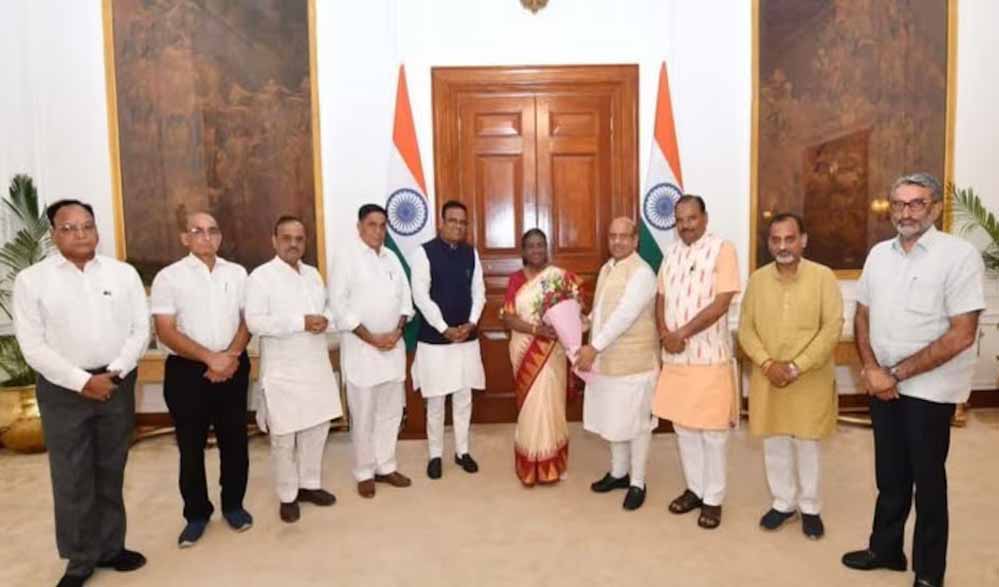 राजधानी दिल्ली में राष्ट्रपति शासन की सुगबुगाहट? दिल्ली BJP विधायकों की चिट्ठी राष्ट्रपति ने केंद्रीय गृह मंत्रालय को भेजी 1 10A 70 1