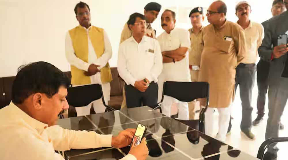 मोहन यादव ने बाढ़ पीड़ितों से वीडियो कॉल पर की बात, रेस्क्यू कार्य की ली पूरी जानकारी 1 13A39 1