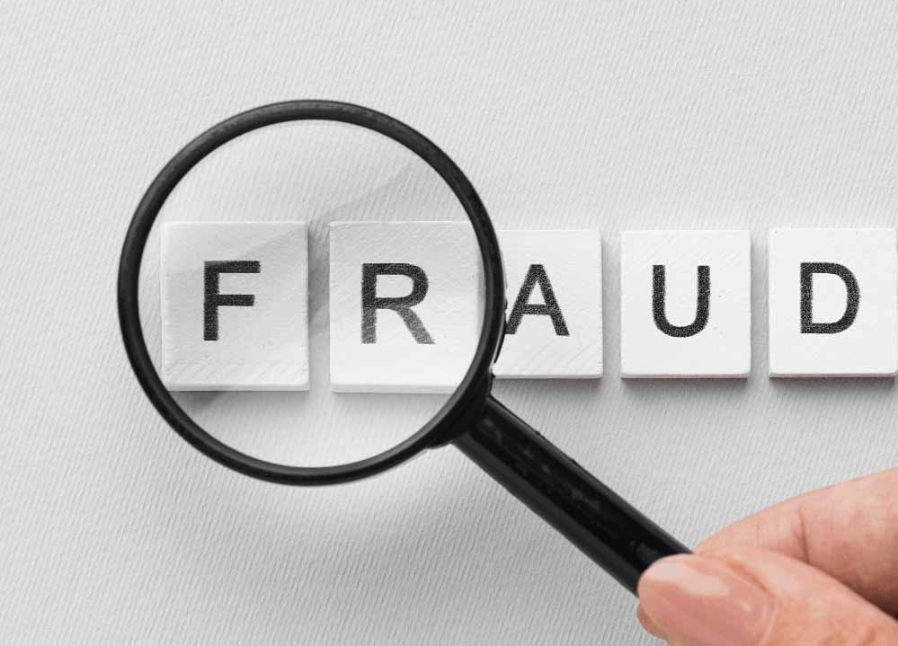 राजधानी भोपाल में चपरासी ने किया करोड़ों का बैंक घोटाला, बैंक मैनेजर के साथ मिलकर की 10 करोड़ की धोखाधड़ी 1 16A 49