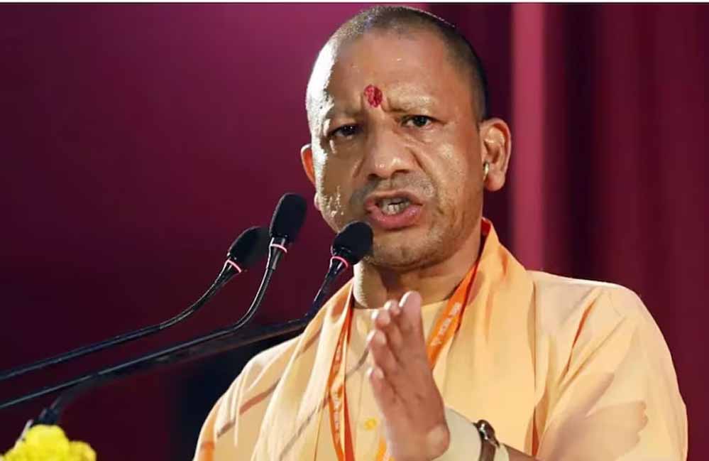 उत्तर प्रदेश में अब खाने-पीने की हर दुकान पर लिखना होगा नाम, CCTV और मास्क भी जरूरी... CM योगी ने दे दिया आदेश 1 24A 61