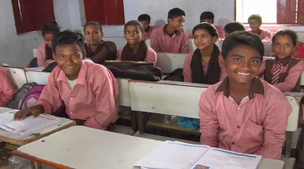 प्रदेश में स्कूलों में पढ़ने वाले 22 लाख 10 हजार विद्यार्थियों को निशुल्क पाठ्य पुस्तकें वितरित की गई 1 26A 93
