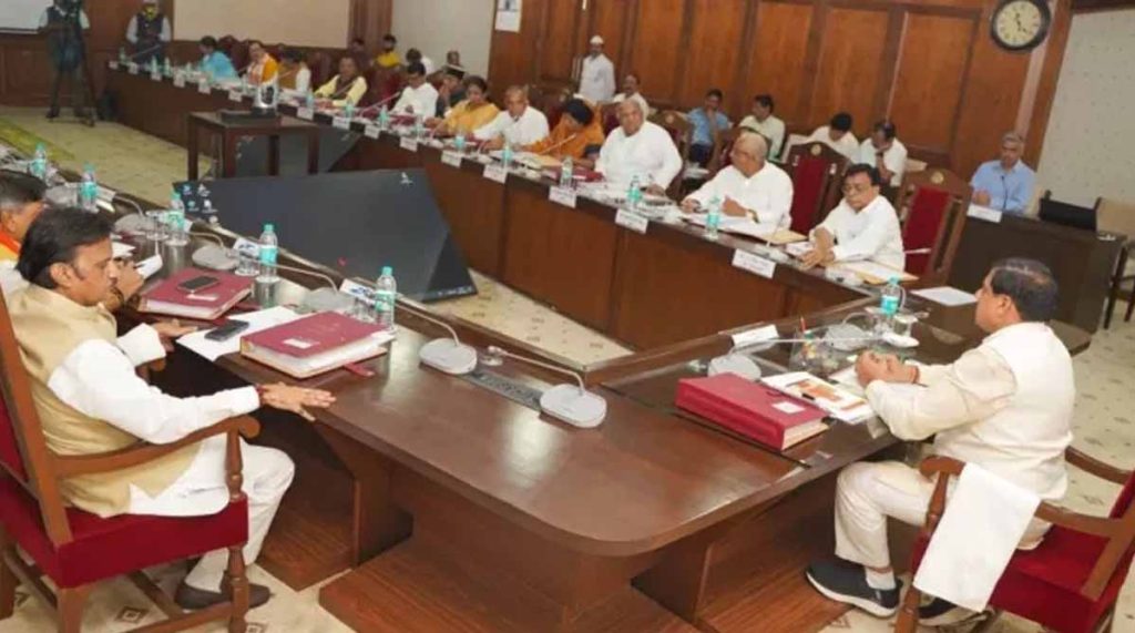 मोहन कैबिनेट की अगली कैबिनेट बैठक महेश्वर में होगी , लोकमाता अहिल्या देवी के सम्मान में बड़े आयोजन की तैयारी मोहन कैबिनेट की अगली कैबिनेट बैठक महेश्वर में होगी , लोकमाता अहिल्या देवी के सम्मान में बड़े आयोजन की तैयारी
