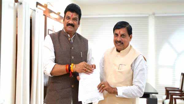 मुख्यमंत्री डॉ. मोहन यादव ने खाद्य, नागरिक आपूर्ति एवं उपभोक्ता संरक्षण मंत्री गोंविद सिंह राजपूत को आश्वस्त किया 1 7A 2 1