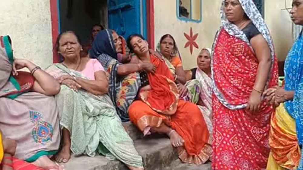 बिहार-रोहतास में फौज में भर्ती के लिए दौड़ रहे तीन युवकों को ट्रक ने कुचला 1 Bihar 04 2 18