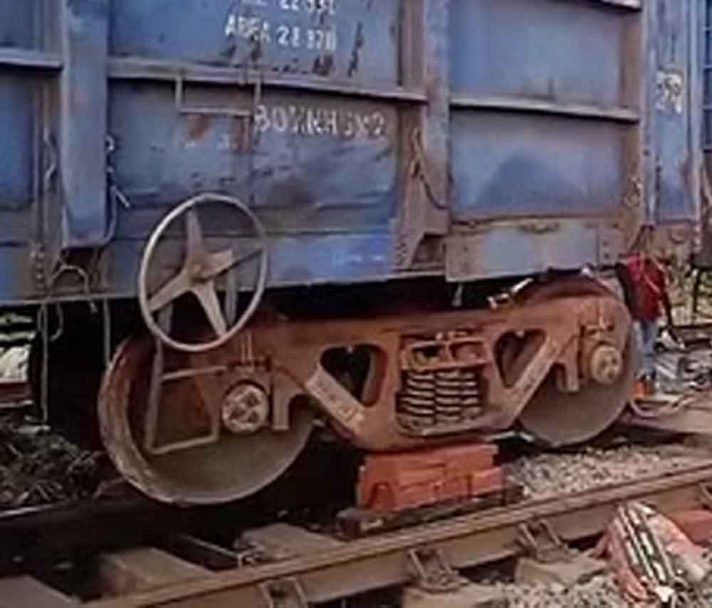 छत्तीसगढ़-रायगढ़ में कोयला लेने जा रही मालगाड़ी के चार डिब्बे पटरी से उतरे 1 Chhattisgarh 09 2 11
