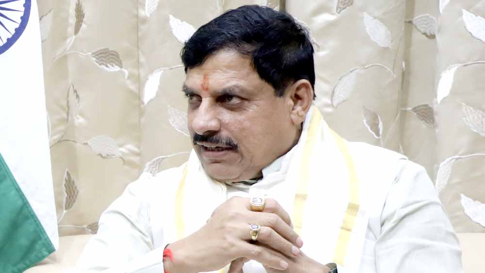मुख्यमंत्री डॉ. यादव ने "टॉप अचीवर कैटेगरी इन सिटीजन सर्विसेज" में केन्द्र सरकार द्वारा सम्मान मिलने पर दी बधाई 1 mohan 15 1