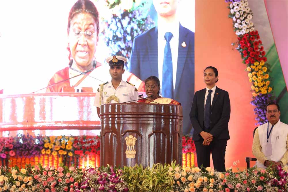 राष्ट्रपति श्रीमती मुर्मु ने कहा- स्वच्छ भारत, स्वस्थ भारत और विकसित भारत के निर्माण के लिये आगे बढ़ें 1 rast1