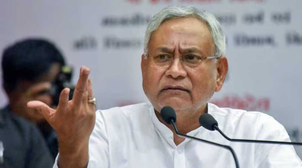 मुख्यमंत्री नीतीश कुमार ने आज पटना गंगा घाटों का निरीक्षण किया 1 26 A 97