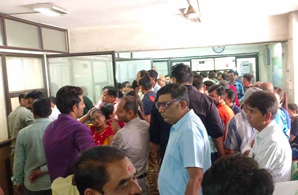 नवरात्र शुरू होते ही रीयल एस्टेट बाजार हुआ गुलजार, छह दिनों में 1600 से अधिक रजिस्ट्री हुई 1 9A 75