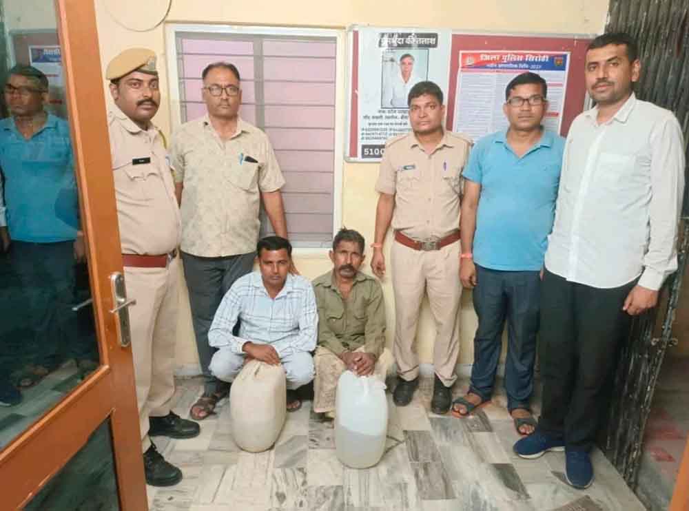 राजस्थान-सिरोही में 95 लीटर हथकढ़ शराब की साथ तीन आरोपी गिरफ्तार 1 Rajasthan 02 2 22
