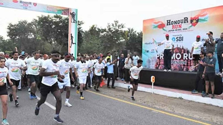 राजस्थान-‘एक दौड़ शूरवीरों के नाम' थीम पर हुई प्रोमो रन में सेना के जवानों ने दिखाया जोश
