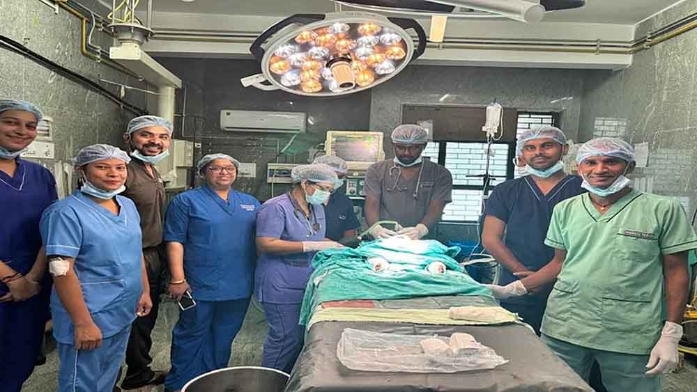 छत्तीसगढ़-बिलासपुर में सिम्स के डाक्टरों ने टेढ़े पैर वाले तीन सौ बच्चों का सफल ऑपरेशन 1 chhattisgarh 11 2 19
