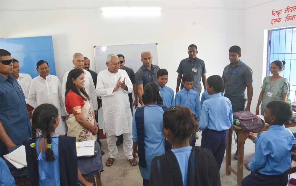 मुख्यमंत्री नीतीश कुमार ने सुपौल में 112 योजनाओं का शिलान्यास किया 1 nitish1 2