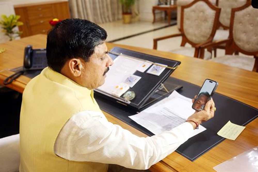 मुख्यमंत्री डॉ. यादव ने वारिस को एक लाख रुपए की प्रोत्साहन राशि देने की घोषणा की 1 15A 1 1