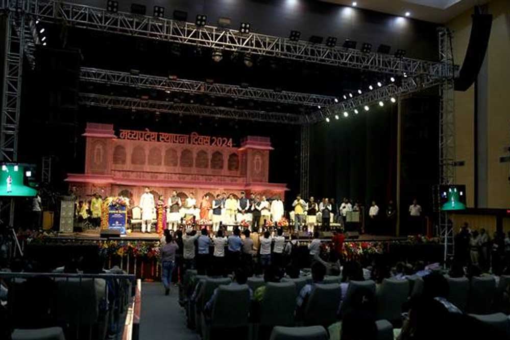 अभिनेता पंकज त्रिपाठी ने अपनी अदाकारी से बनाया जीवंत 1 2A 5 1