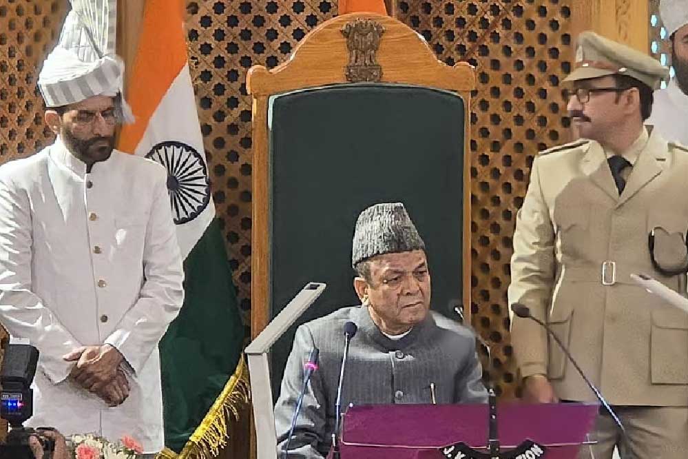 370 वापस लाओ; जम्मू-कश्मीर विधानसभा में PDP विधायक का प्रस्ताव, हंगामा 1 4A 92