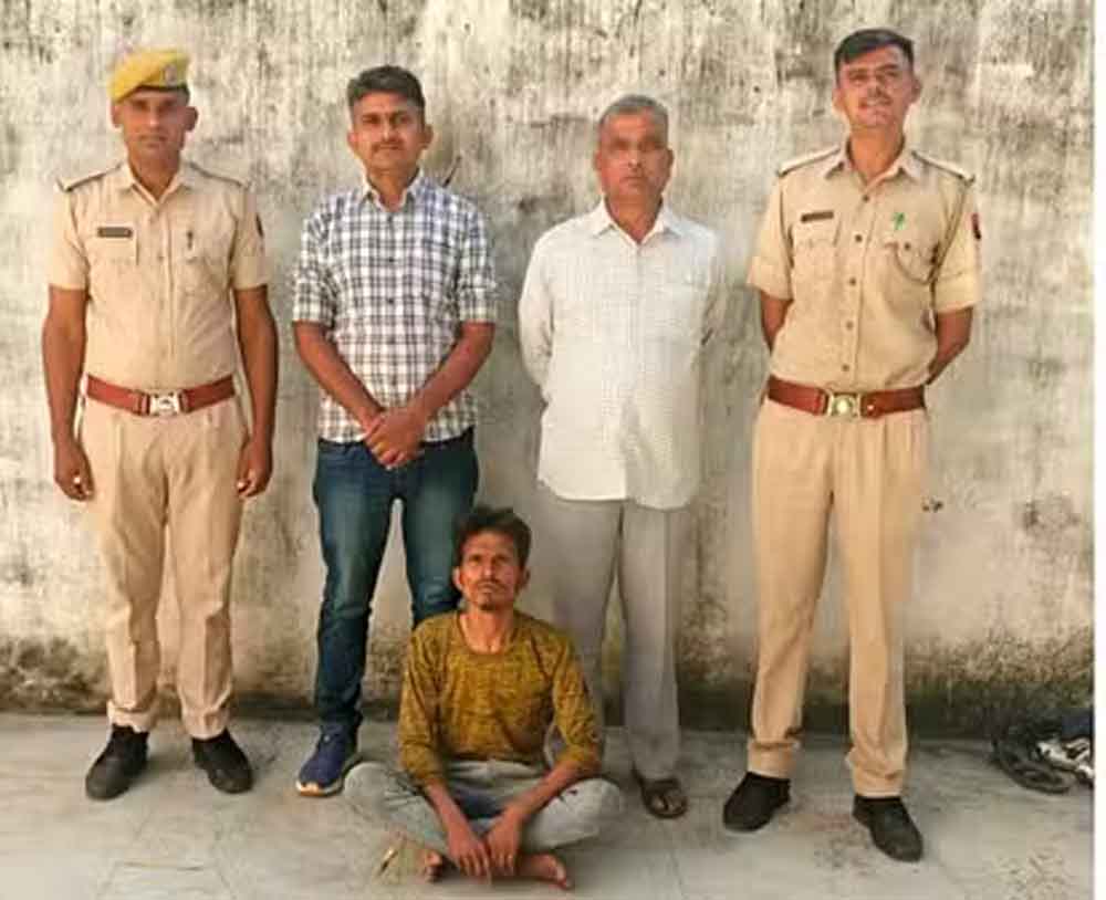 राजस्थान-सिरोही के नेशनल हाइवे पर ट्रक चालकों को लूटने वाला गिरफ्तार 1 Rajasthan 08 2