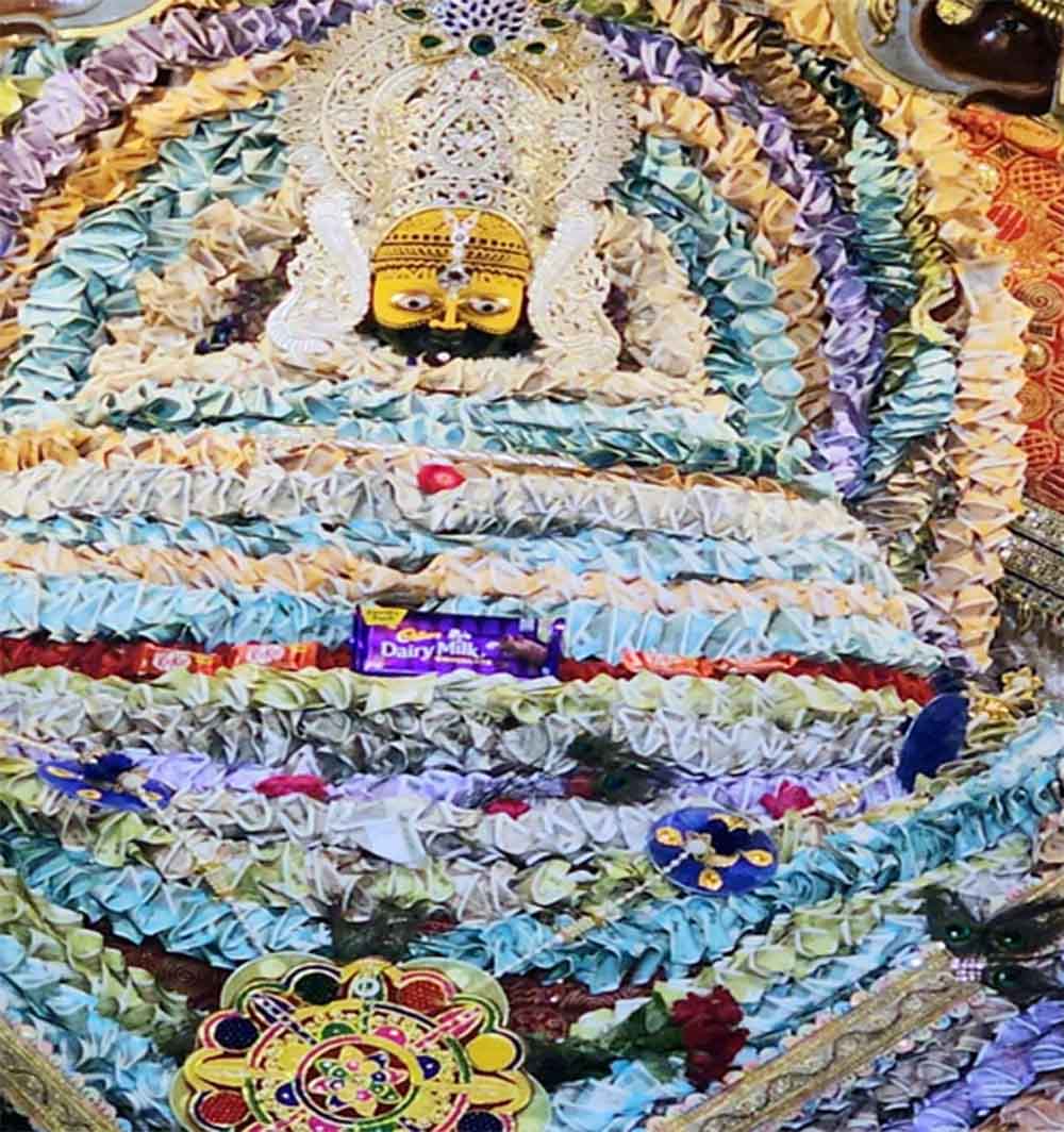 राजस्थान-केकड़ी में श्रीश्याम बाबा के जन्मोत्सव पर नोटों से शृंगार कर 108 किलो के मिल्क केक का लगाया भोग 1 Rajasthan 10 2 8