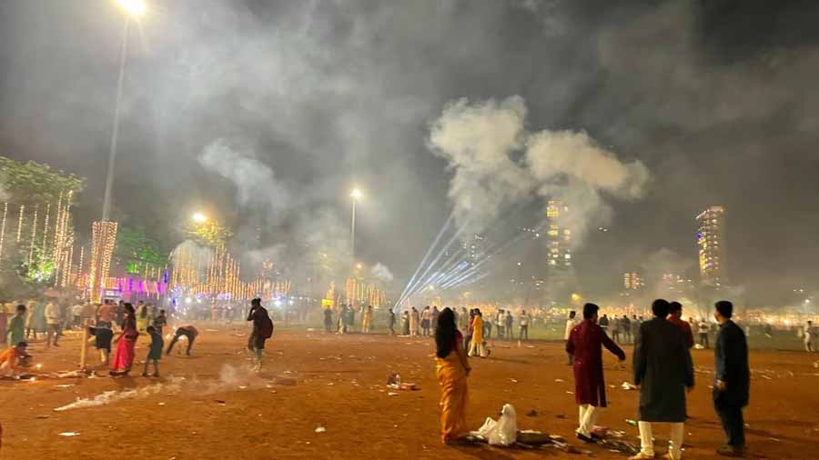 मध्यप्रदेश में दीपावली त्योहर पर जमकर आतिशबाजी, ग्वालियर शहर की आबोहवा बिगड़ी 1 gwl