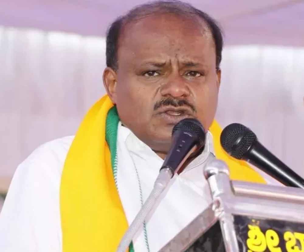 कर्नाटक के आवास मंत्री जमीर अहमद ने केंद्रीय मंत्री कुमारस्वामी के खिलाफ नस्लीय टिप्पणी की 1 mini1 1