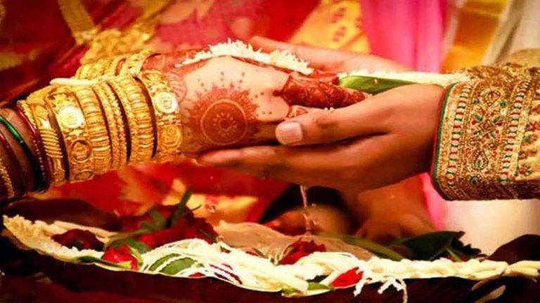 'पुरुषों को शादी के लिए तीन वर्ष का अधिक समय देना और महिलाओं को इससे इनकार करना समानता के विपरीत: हाई कोर्ट