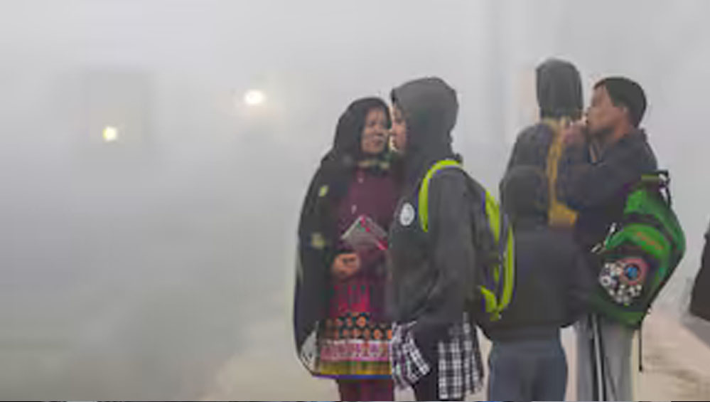 आयुक्त स्वास्थ्य तरुण राठी ने शीतलहर से होने वाले दुष्प्रभावों और उससे बचाव के लिए विस्तृत दिशा-निर्देश जारी किए 1 13A 81