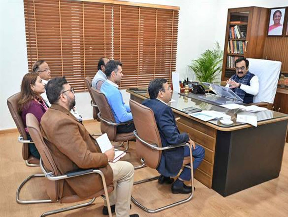 प्रदेश में प्रगतिरत राष्ट्रीय राजमार्ग परियोजनाओं की मंत्री सिंह ने समीक्षा बैठक 1 18A 9 1