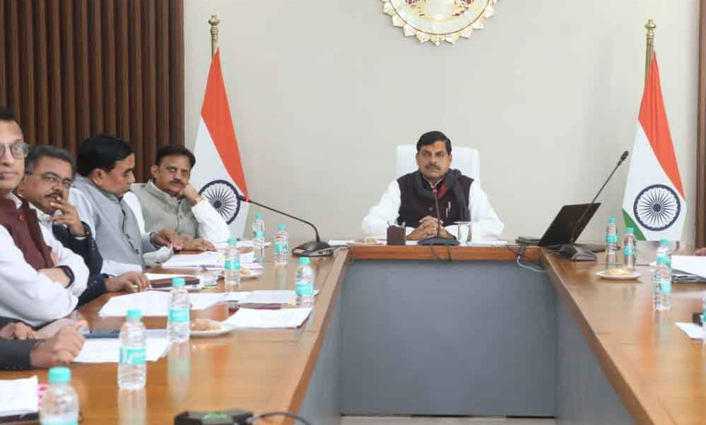 विकास के लिए विधायक अपनी विधानसभा का बनाएं मास्टर प्लान : मुख्यमंत्री डॉ. यादव 1 31A 7