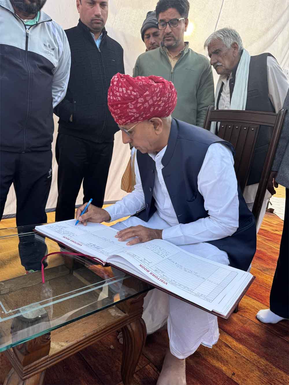 राजस्थान-केंद्रीय कृषि मंत्री ने सिरसा में पूर्व मुख्यमंत्री ओमप्रकाश चौटाला को दी श्रद्धांजलि 1 Rajasthan 03 2 22