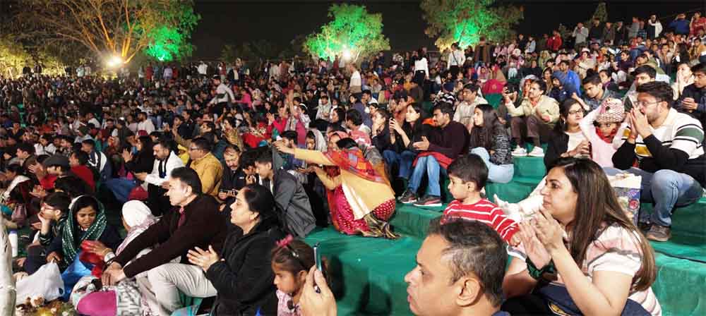 राजस्थान-उदयपुर के शिल्पग्राम महोत्सव में राज्यों के लोक नृत्यों का सतरंगी संगम 1 Rajasthan 07 2 15