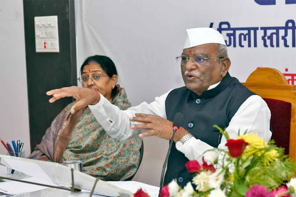 राजस्थान-राज्यपाल ने राजसमंद में जिला अधिकारियों की समीक्षा बैठक 1 Rajasthan 07 2 9