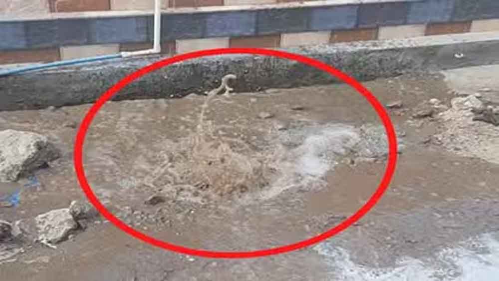 राजस्थान-दौसा में नई पाइप लाइन बिछाने के बाद जगह-जगह लीकेज 1 Rajasthan 08 2 13