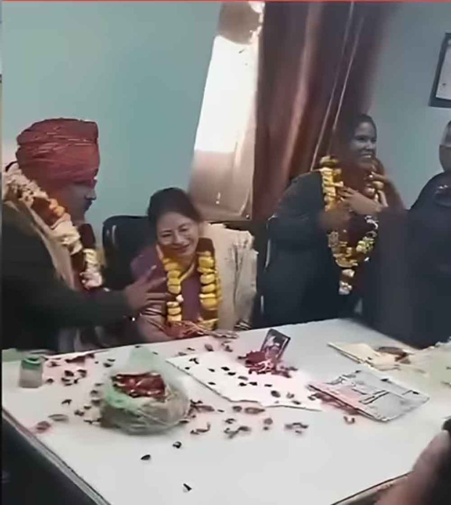 राजस्थान-कोटा में रिटायरमेंट पार्टी में सायलेंट अटैक से पत्नी की मौत राजस्थान-कोटा में रिटायरमेंट पार्टी में सायलेंट अटैक से पत्नी की मौत