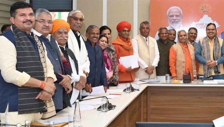 राजस्थान-मुख्यमंत्री ने जोधपुर एवं उदयपुर के विधायकों के साथ की बैठक
