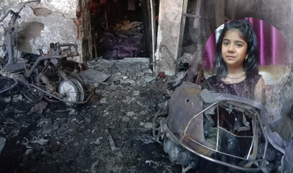 रतलाम में चार्जिंग पर लगी इलेक्ट्रिक स्कूटी में ब्लास्ट, आग लगने से 11 साल की बच्ची की मौत 1 5 A36