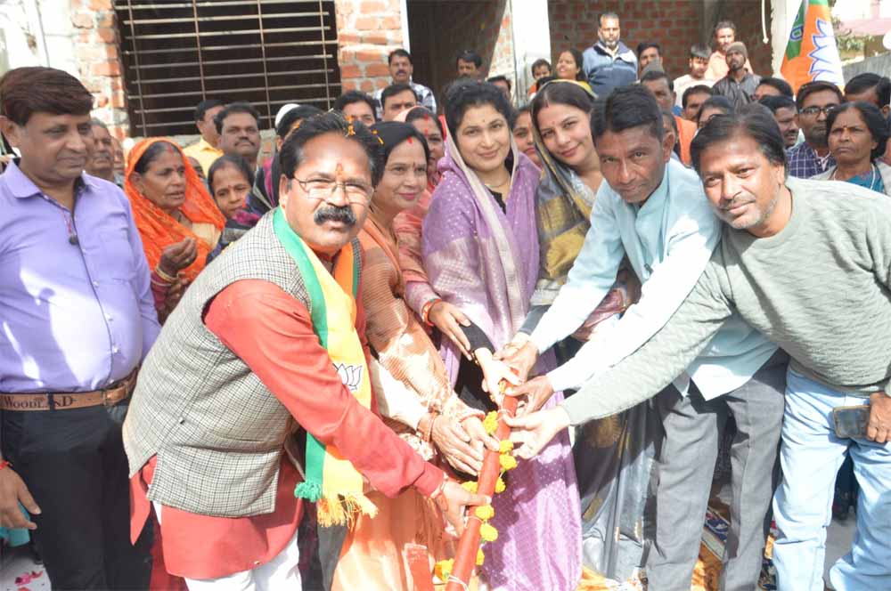 राज्यमंत्री कृष्णा गौर ने एक करोड़ 32 लाख रुपए के विकास कार्यों का किया भूमि-पूजन 1 krashna